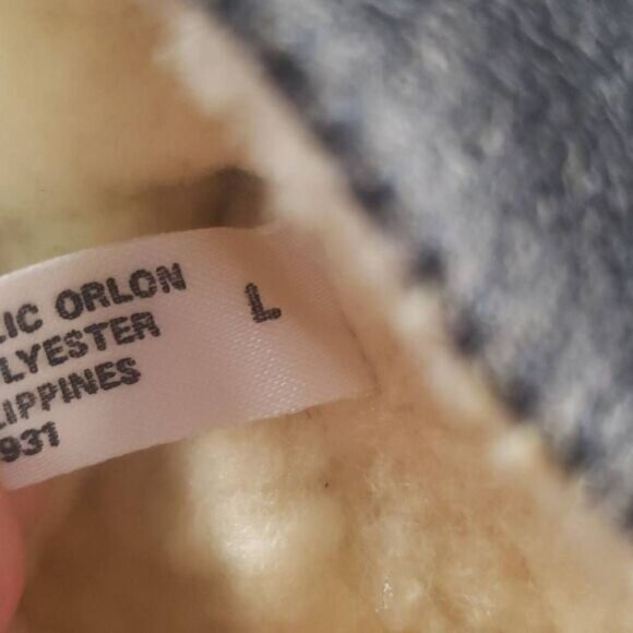 Gray Gloves - Picture 7 of 7